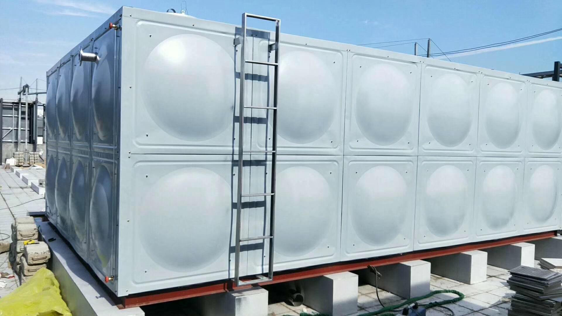  不锈钢彩钢板保温水箱