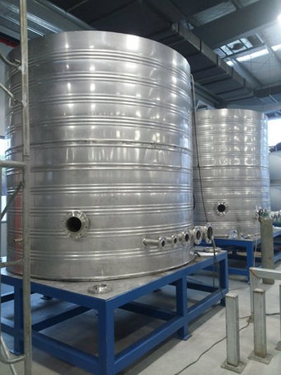 不锈钢圆柱形立式水箱 